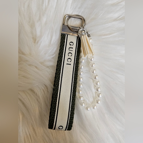 Gucci Accessories - 💚 Gucci Keychain 💚
